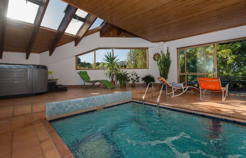تختخواب و صبحانه Chalet Romantica