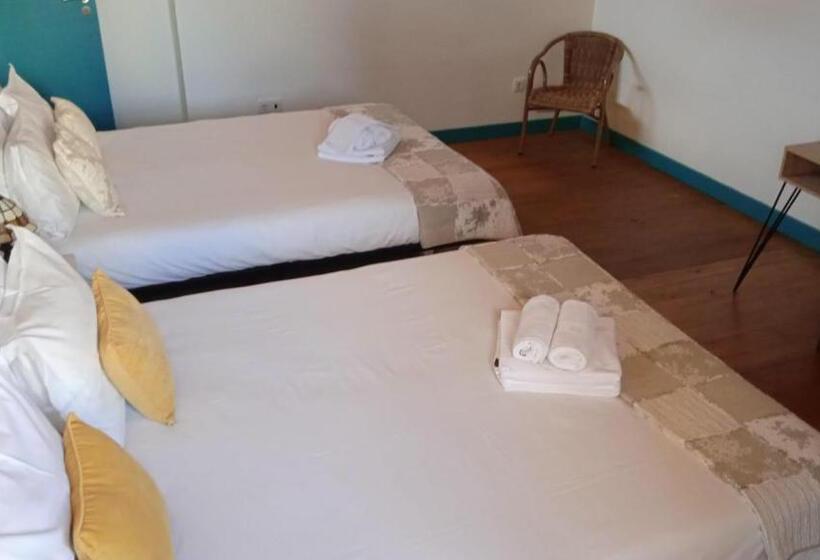 ベッドアンドブレックファースト Guest House Villa Dos Poetas