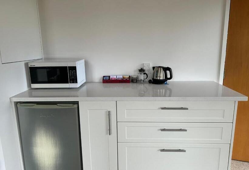 Bed and Breakfast Summerspring Beachfront Accommodation