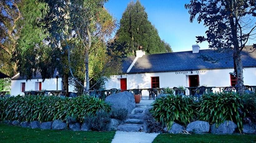 هتل Donegal House