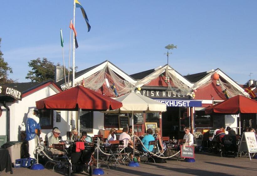 فندق Rasta Hallandsåsen