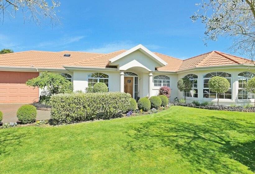 Olive House Bed And Breakfast