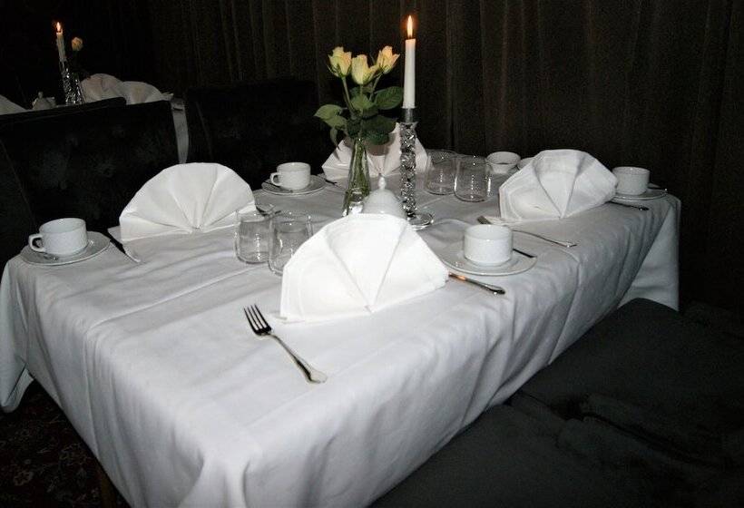 Palace Hotell