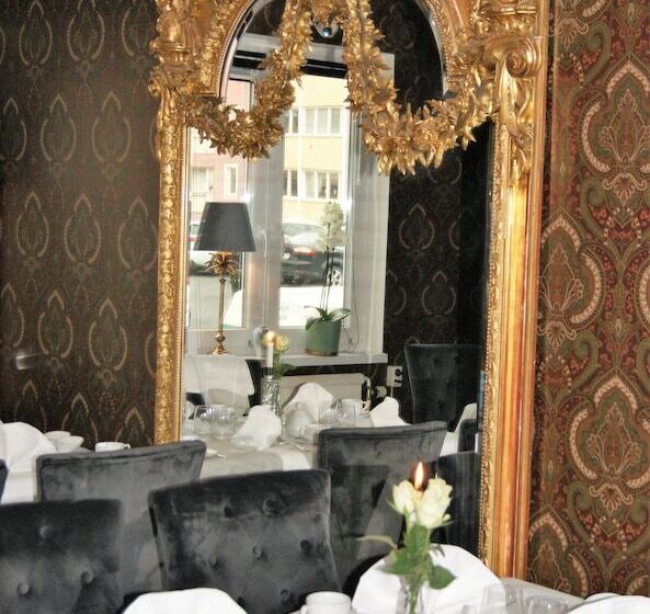 Palace Hotell