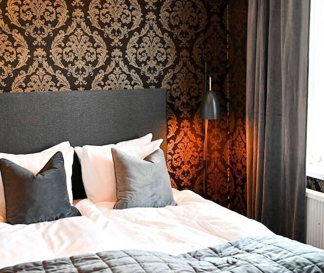 Palace Hotell