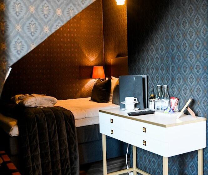 Palace Hotell