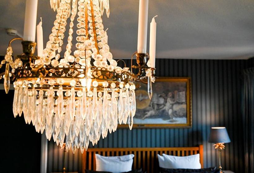 Palace Hotell