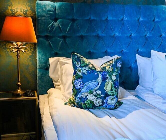 Palace Hotell