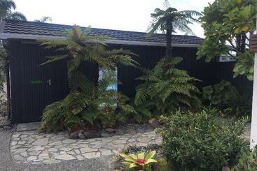 Palm Pacific Resort & Motel