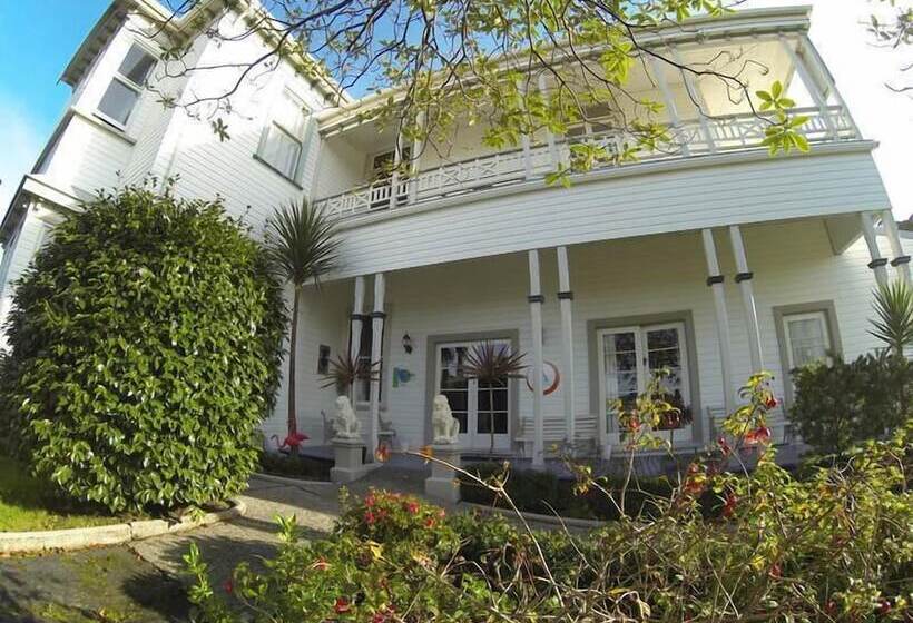 הוסטל Tripinn Motel & Share Accommodation