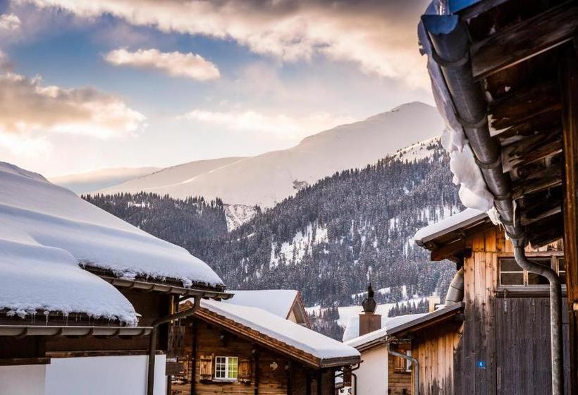 הוסטל Nova Casa Spinatscha Sedrun