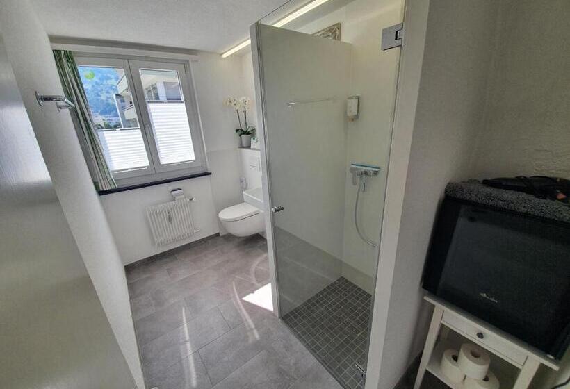 مبيت وإفطار Bnb Haus Weibel