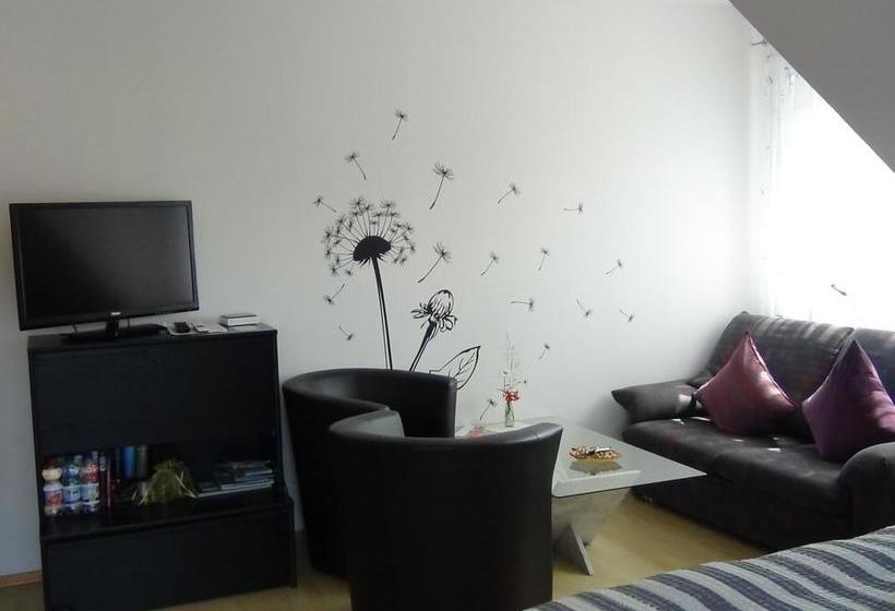 مبيت وإفطار Haus Erika Am Weg