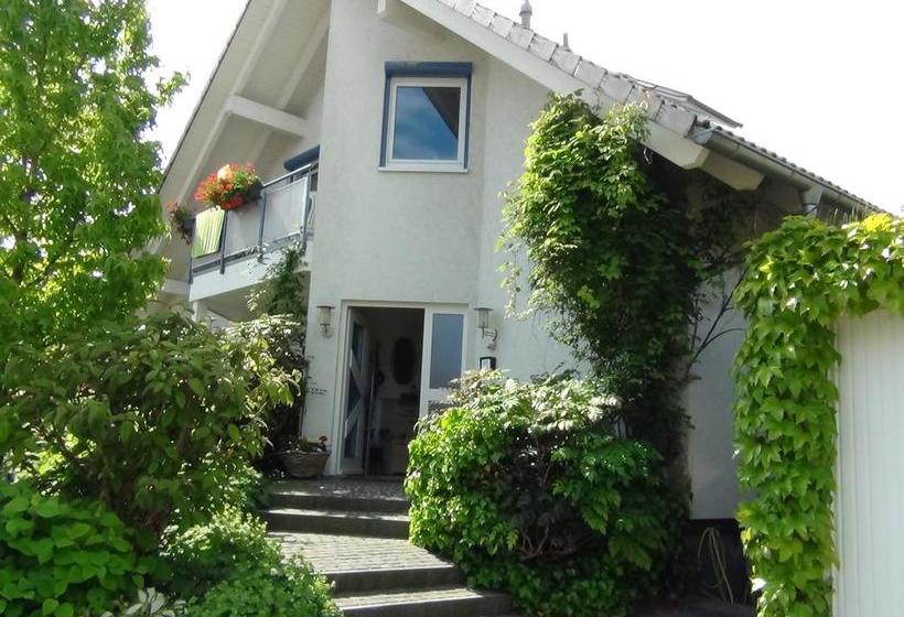 مبيت وإفطار Haus Erika Am Weg