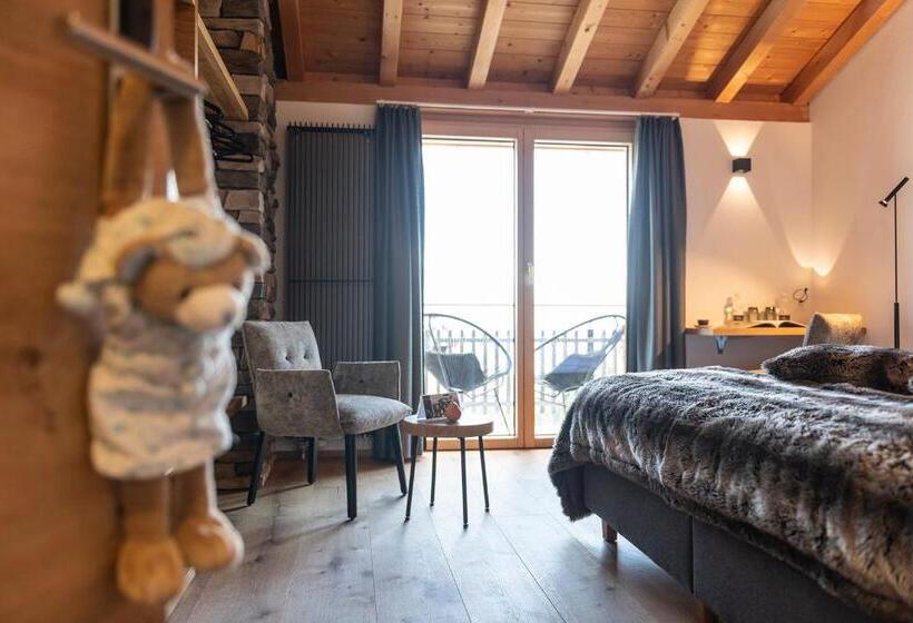 Berghotel Tgantieni