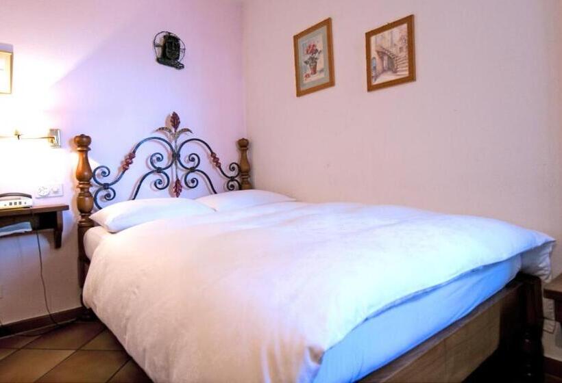 호텔 Albergo Ristorante Della Posta
