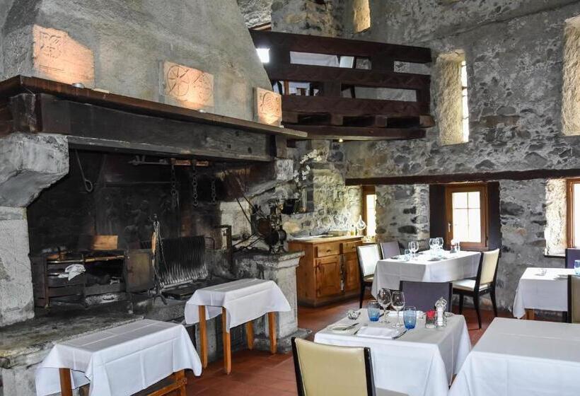 هتل Hôtel Restaurant Le Saint Christophe