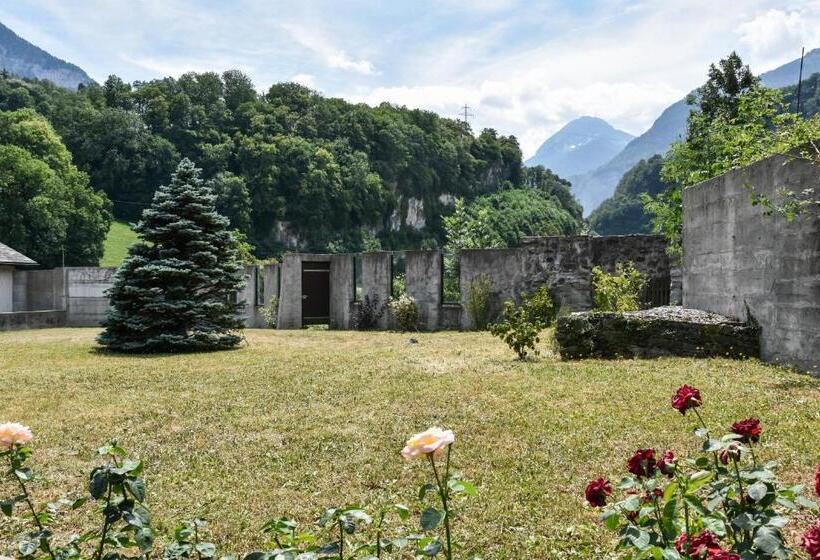 هتل Hôtel Restaurant Le Saint Christophe