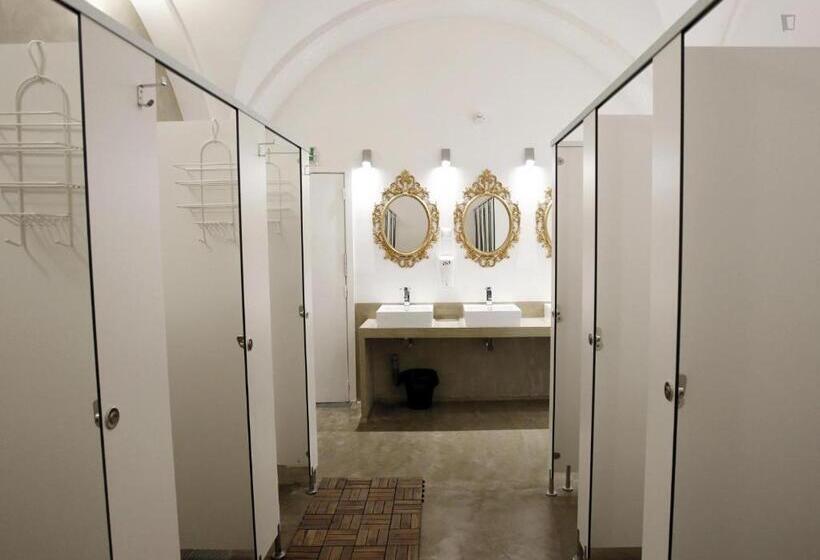 Lost Inn Lisbon Hostel