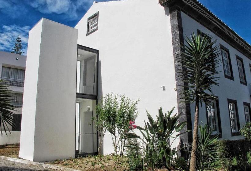 Azores Youth Hostels   Sao Miguel