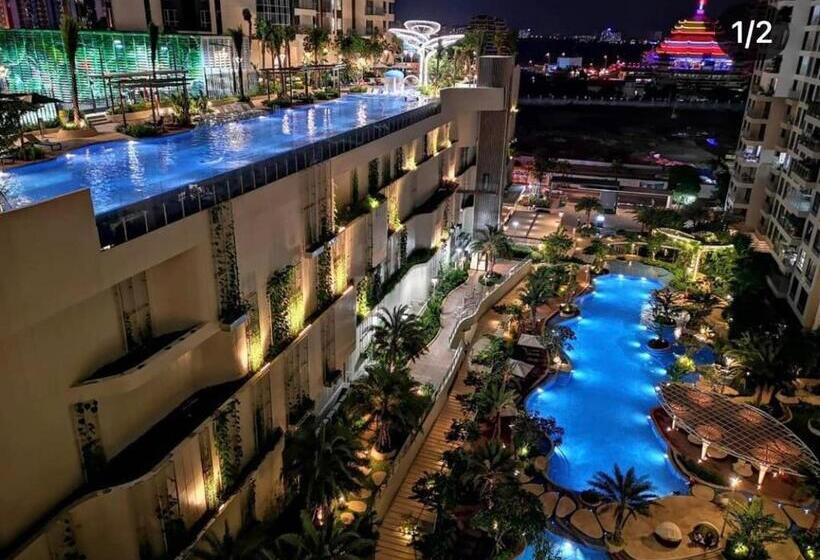 هتل Estella Heights, 2br 5 Star, Resort Living, Dist.2