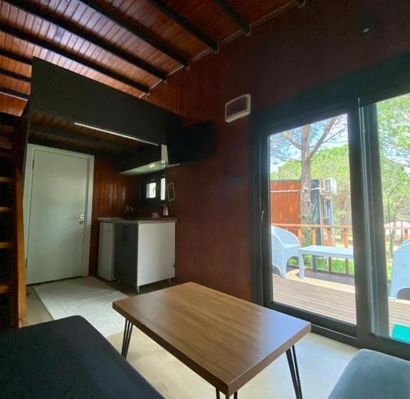 هتل Golifehouses