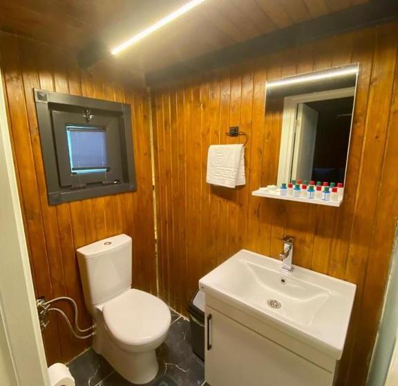 هتل Golifehouses