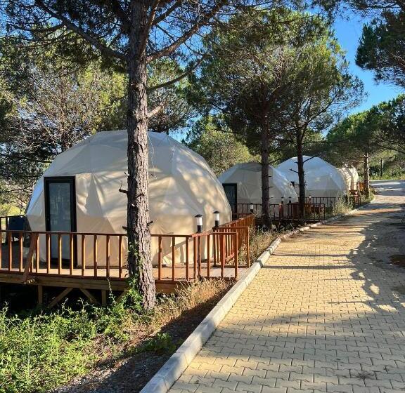 هتل Golifehouses