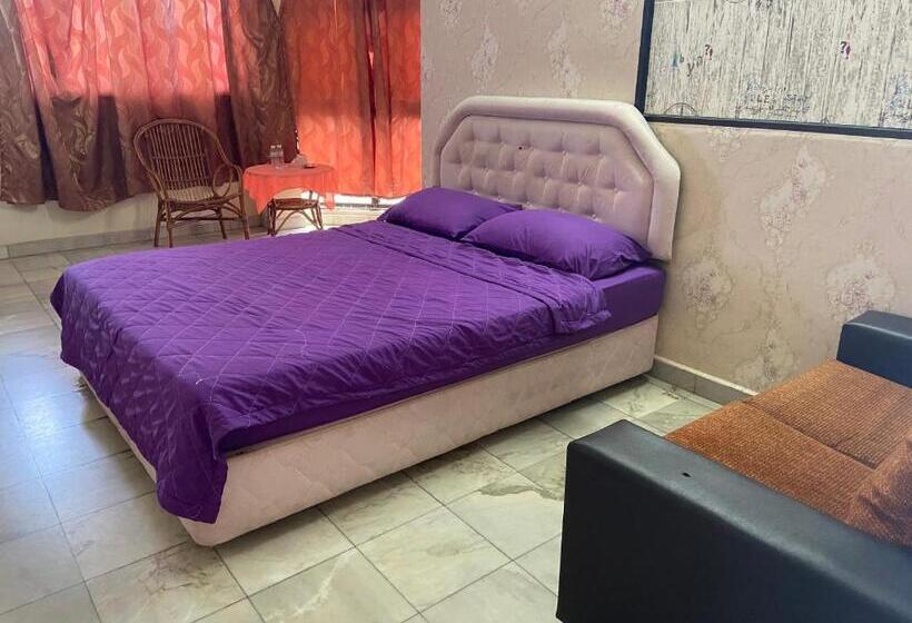 فندق Oyo 90885 Bera Pentagon Inn