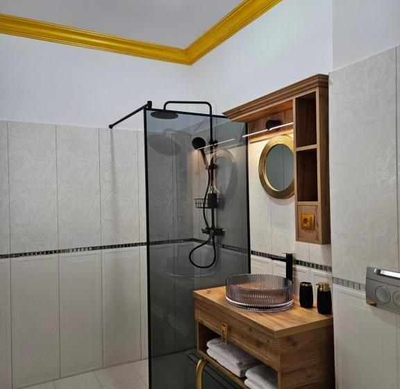 هتل Colt De Rai Deluxe & Spa