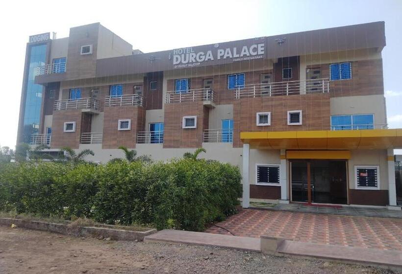 בית מלון כפרי Oyo Durga Palace