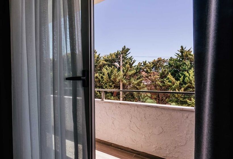 تختخواب و صبحانه Sun Paradise