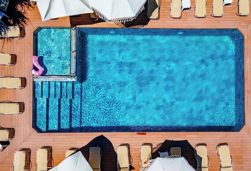 تختخواب و صبحانه Sun Paradise