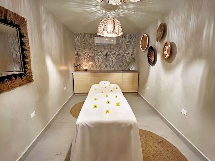 Bali Posh Hotel Pr