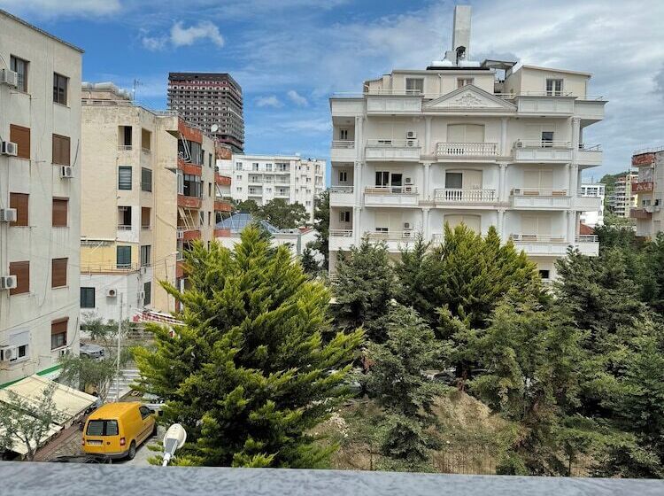 Bamisa Apartments