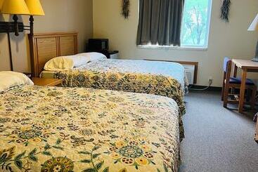 هتل Hawarden Harvest Inn