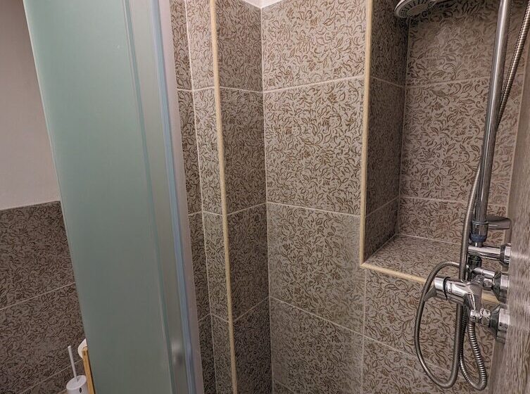 住宿加早餐  The Art Of Leo