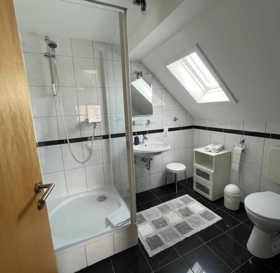 ペンション Haus Claudia