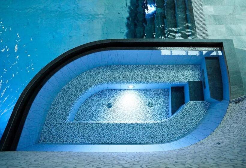 هتل Fort Resort Beemster