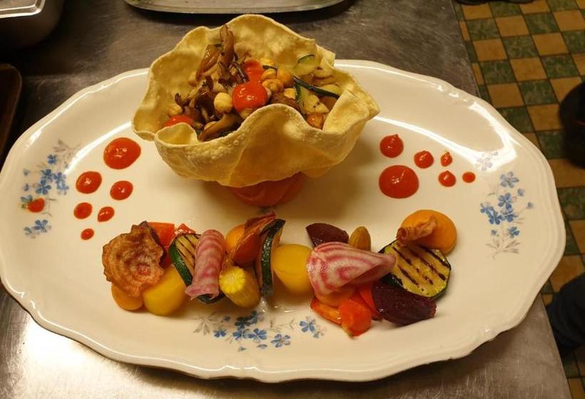 هتل ,herberg & Appartementen De Smidse