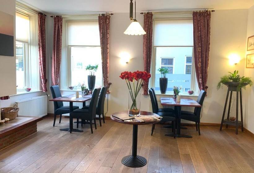 فندق Het Gemeentehuis Uithuizen