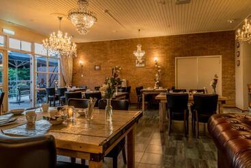 هتل Restaurant Van Der Weijde