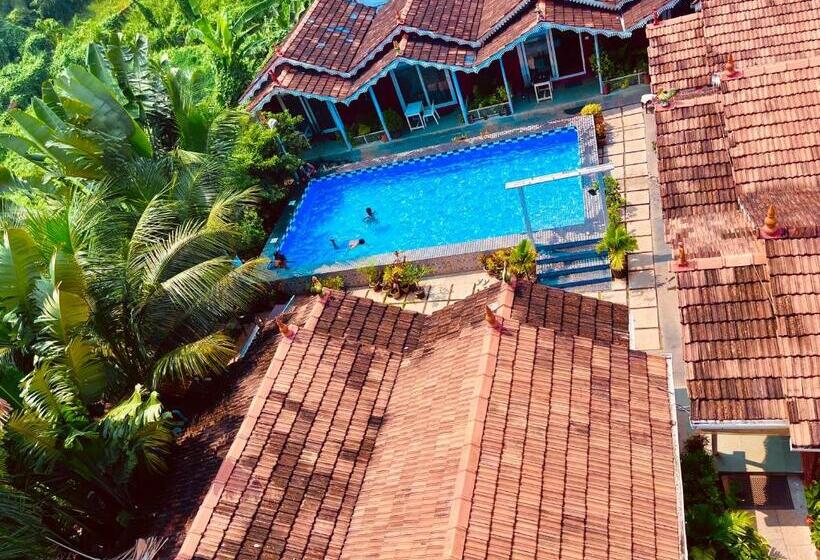 Отель The Winterline Beach Resort, Goa
