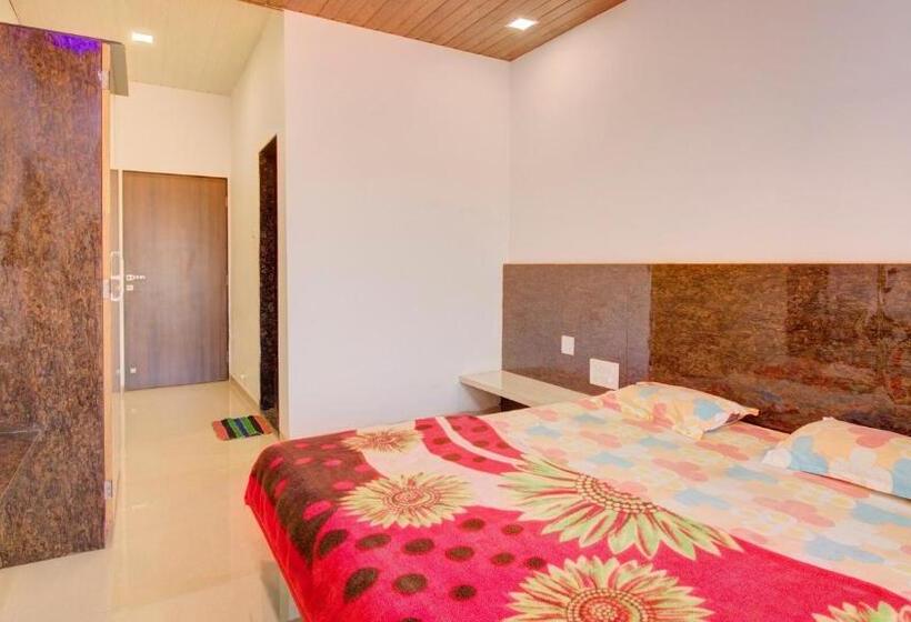 Tulshi Garden Villa Mahabaleshwar