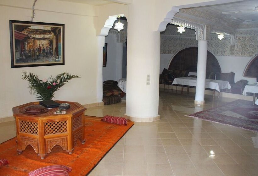 فندق Azzaouia Resort & Development