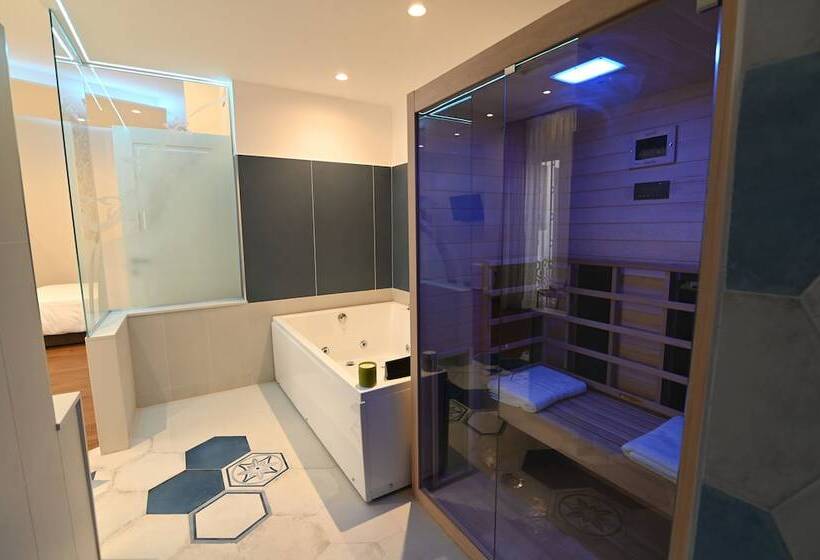 پانسیون Slopes Suites And Spa