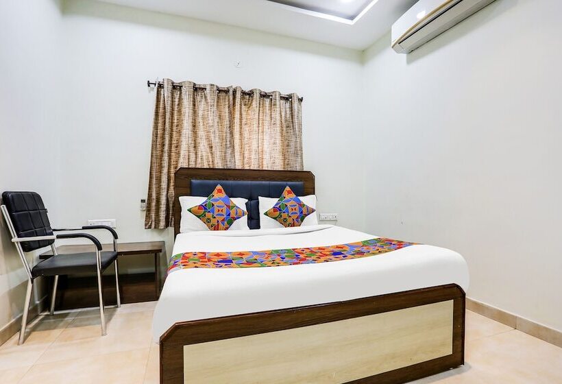 Fabhotel Johar Inn