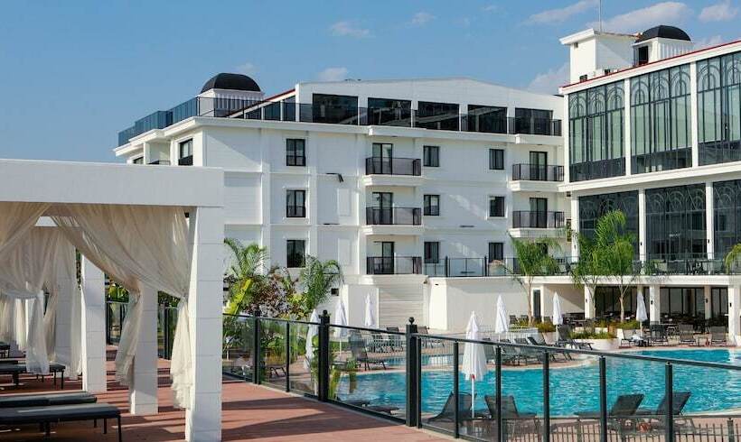 هتل Ramada By Wyndham Dalaman