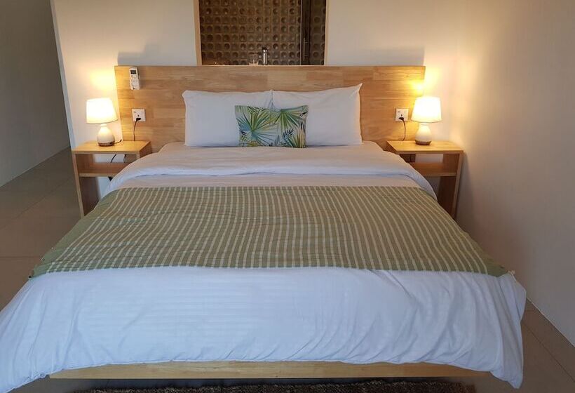 تختخواب و صبحانه Villas Rocher   Deluxe Suite 2a