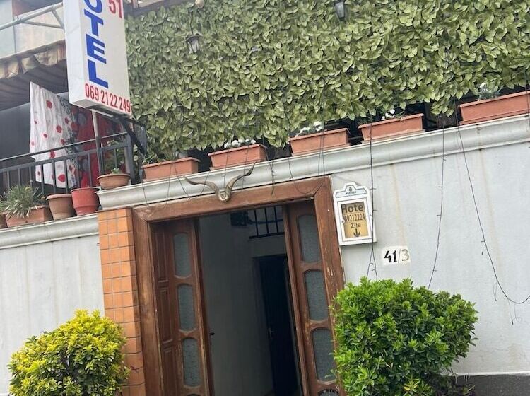 هتل 51